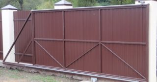 Купить откатные ворота из профнастила Химки, цена от 1763 руб.